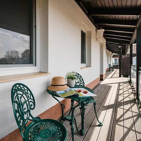 Guest house & 